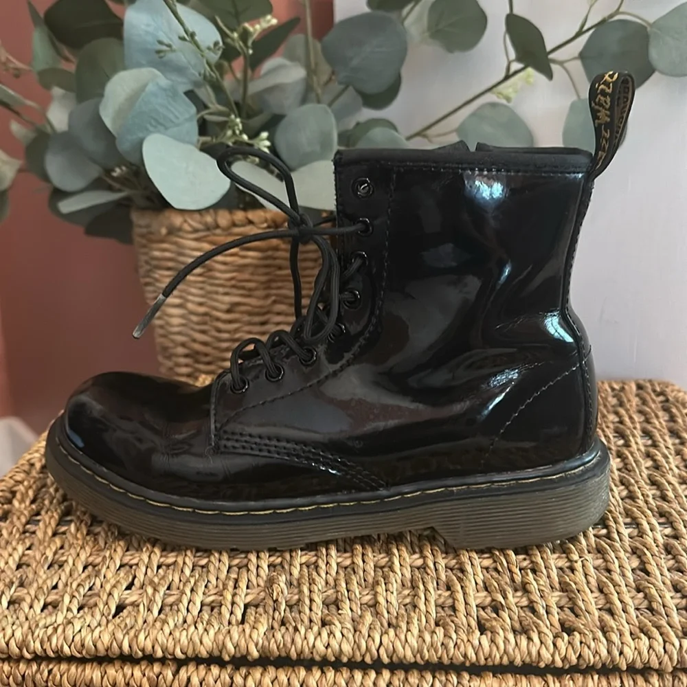 Dr. Martens Youth 1460 Delaney patent leather Black Lace-Up zipper 3 Boots